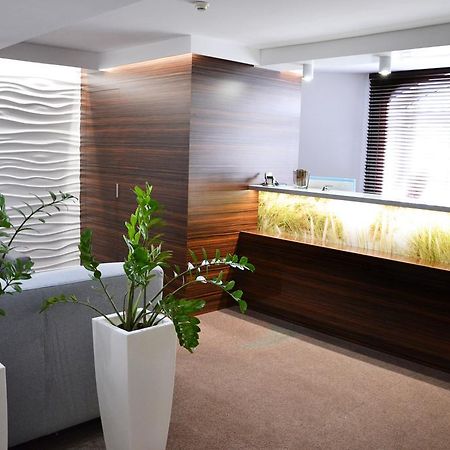 Płońsk Hotel Orlik מראה חיצוני תמונה