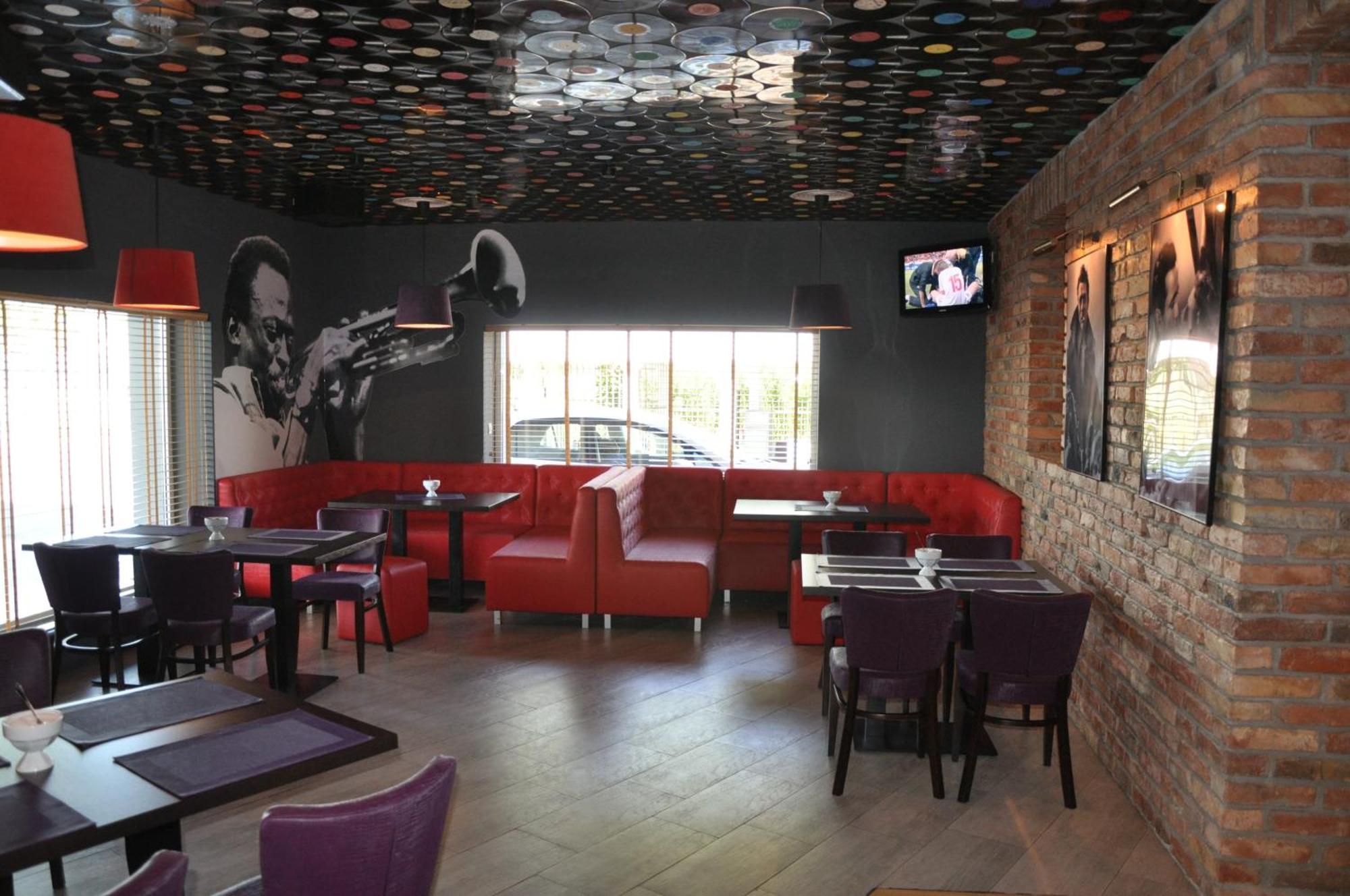 Płońsk Hotel Orlik מראה חיצוני תמונה